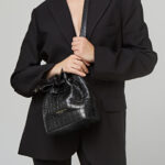 BOLSO SACO MINI TELMA BUCKET BAG BLACK NEGRO PIEL CUERO Carnevale Madrid